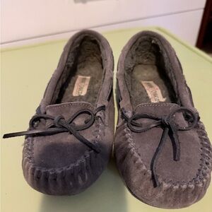 Minnetonka Moccasin Slippers
